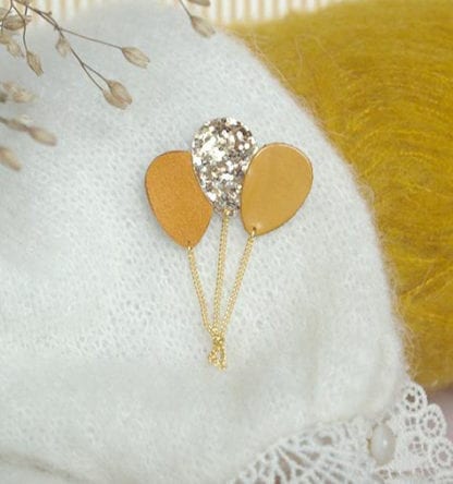 Broche ballon – Moutarde & Paillettes