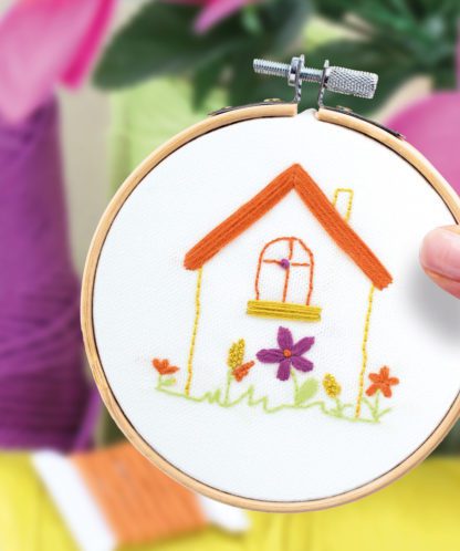 Kit broderie - Maison fleurie